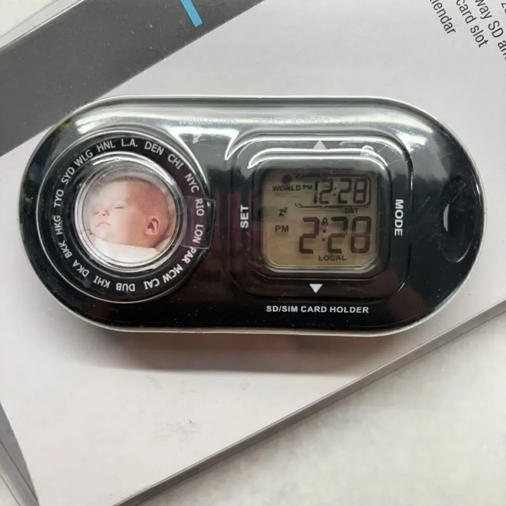 NWT Travel Photo Alarm Clock with Memory Card Storage Digital Display Black OS